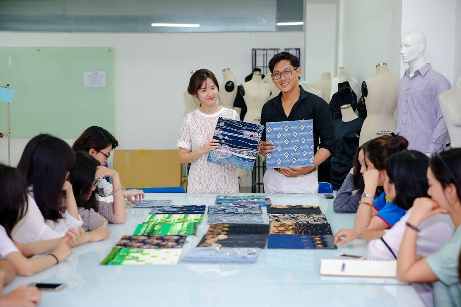 Bên cạnh đó, nhiều người cũng mong rằng cô nàng hot girl 8X này có thật nhiều sức khỏe để cống hiến cho sự nghiệp nghệ thuật, trồng người.