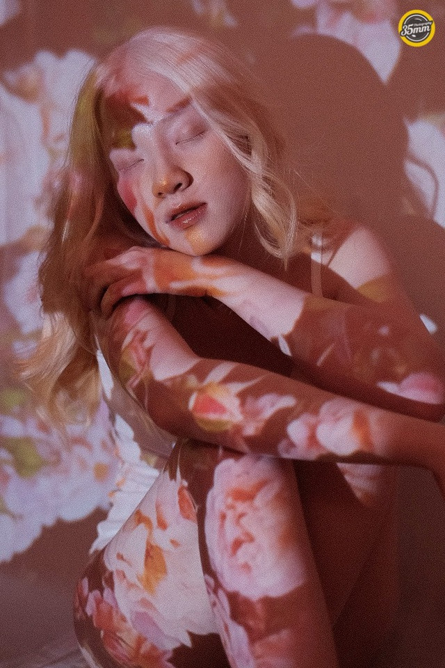 Một điều khiến Thuý Quỳnh cảm thấy tự hào đó là nữ sinh bạch tạng luôn được bạn bè ở bên giúp đỡ trong suốt quãng thời gian ngồi trên ghế nhà trường.