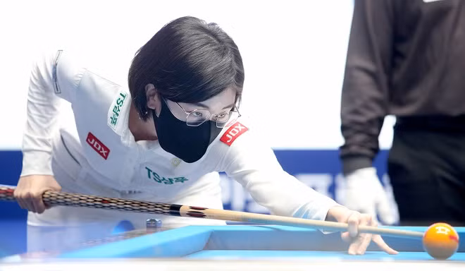 Nữ cơ thủ Hàn Quốc Lee Mi-rae (sinh năm 1996) không chỉ nổi tiếng nhờ loạt thành tích ấn tượng tại các giải đấu lớn mà còn gây chú ý nhờ ngoại hình nổi bật.