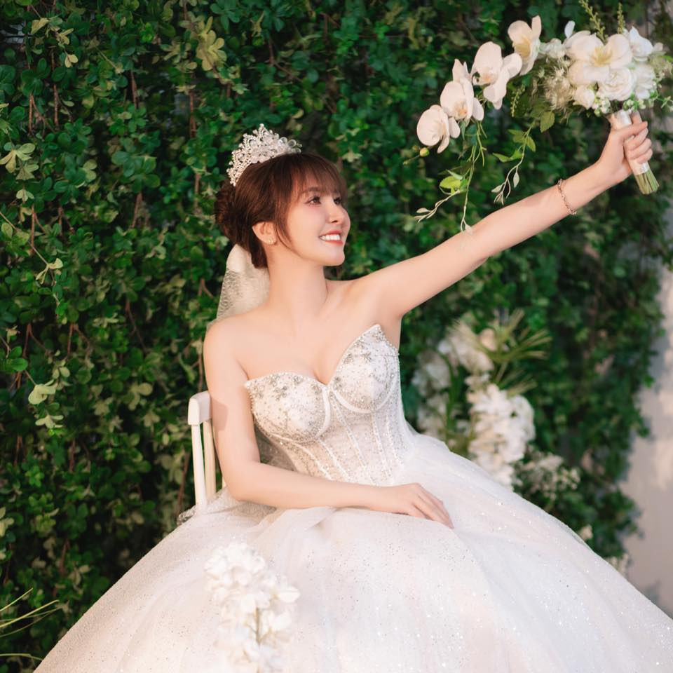 Nữ streamer cho biết cô không có nhu cầu nổi tiếng, cuộc sống đang yên bình nên không muốn bị lôi kéo vào bất cứ lùm xùm nào.