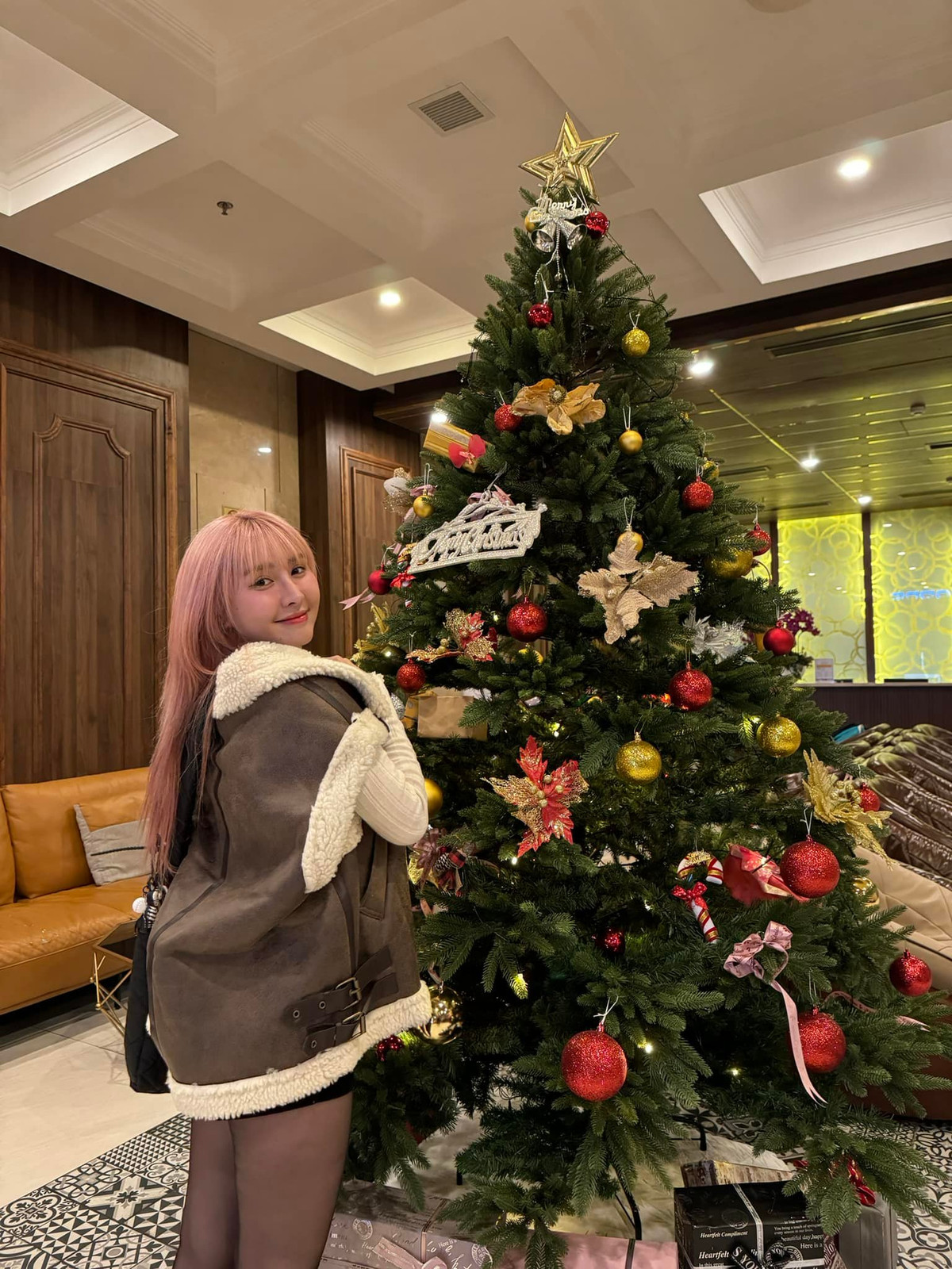 Ngân Sát Thủ từng trải qua mối tình nhiều năm với ViruSs. Cả hai chia tay vào năm 2020.