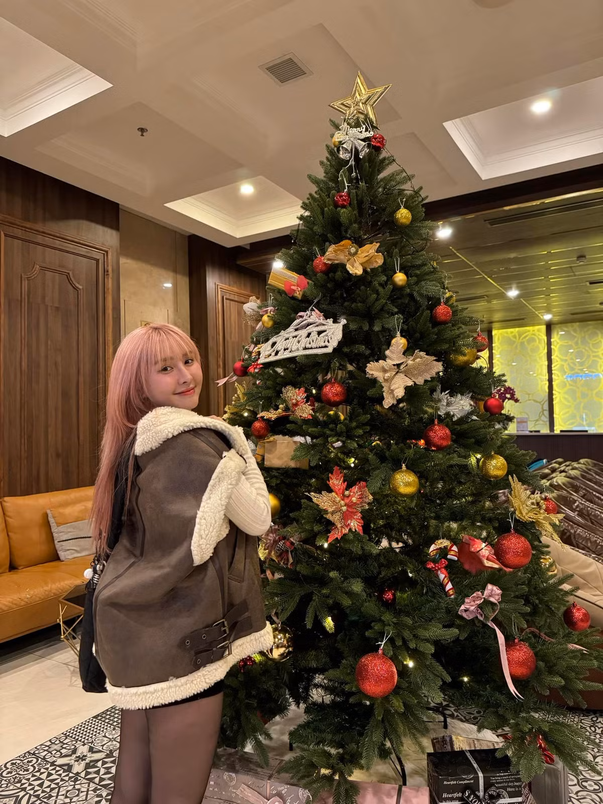 Ngân Sát Thủ từng trải qua mối tình nhiều năm với ViruSs. Cả hai chia tay vào năm 2020.