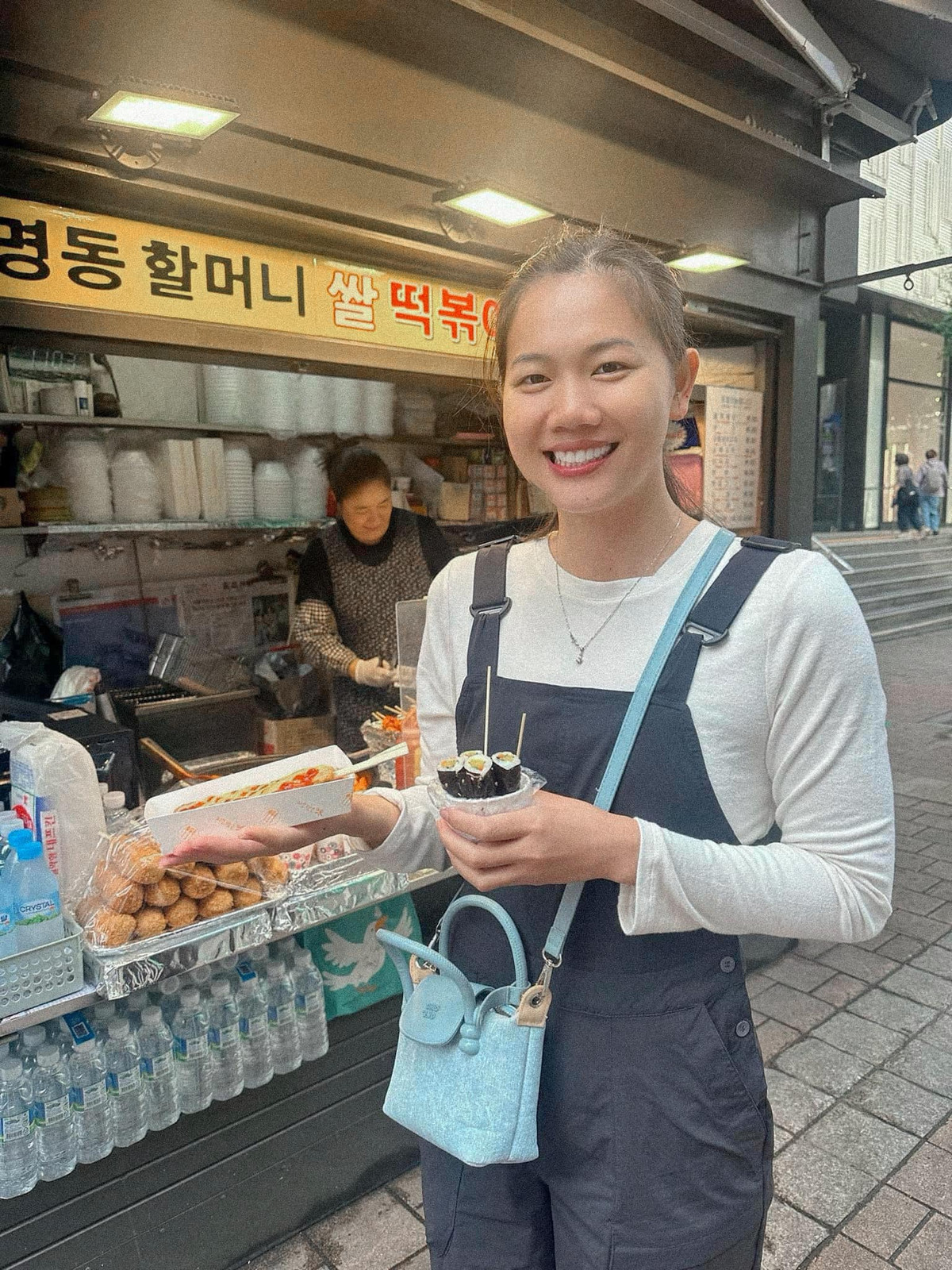 Đây cũng không phải lần đầu tiên Ánh Viên chia sẻ những hình ảnh nhan sắc của mình thời còn không đẹp.