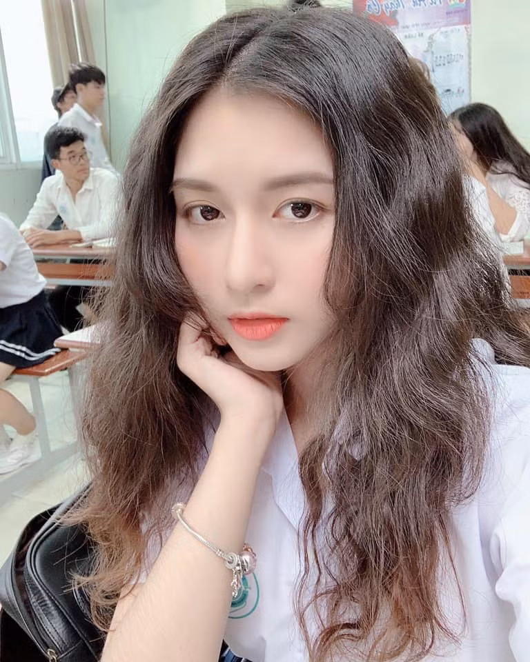 Ngoại hình đẹp là một lợi thế không nhỏ của Phương Quỳnh trong nghề diễn viên.