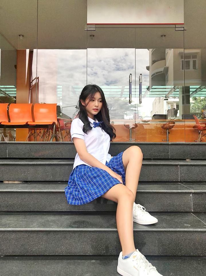 Sự nghiệp đang lên hương, Quỳnh bất ngờ thông báo cưới chồng và có thêm thành viên nhỏ sau đám cưới ít lâu.