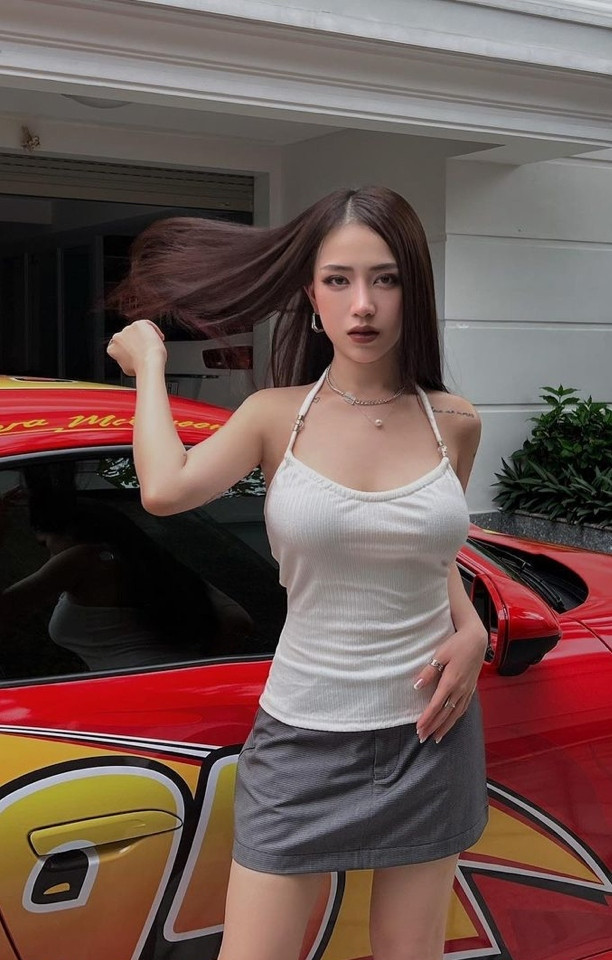 Không hoạt động showbiz, Joyce Phạm dành thời gian để chăm sóc con và hỗ trợ ông xã việc kinh doanh. Ngoài ra, cô còn tham gia làm vlog để chia sẻ cuộc sống đời thường của tổ ấm mình với công chúng.