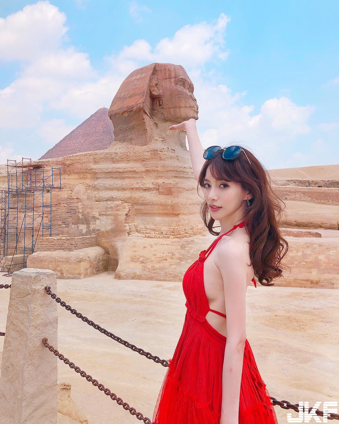 Dù có thân hình được đánh giá khá chuẩn, Wang Mei vẫn không ngừng ăn kiêng để ép cân, cô tăng cường tập luyện thể thao để có thể lực tốt cùng thân hình quyến rũ, cơ bụng số 11.