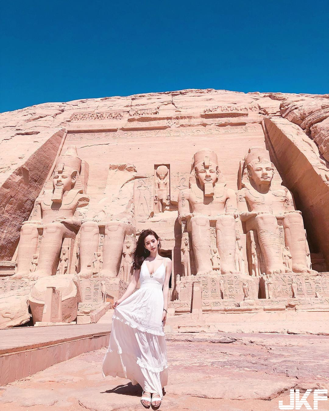 Nữ tiếp viên hàng không Đài Loan đặc biệt thích môn leo núi, yêu cảm giác được hòa mình với thiên nhiên.