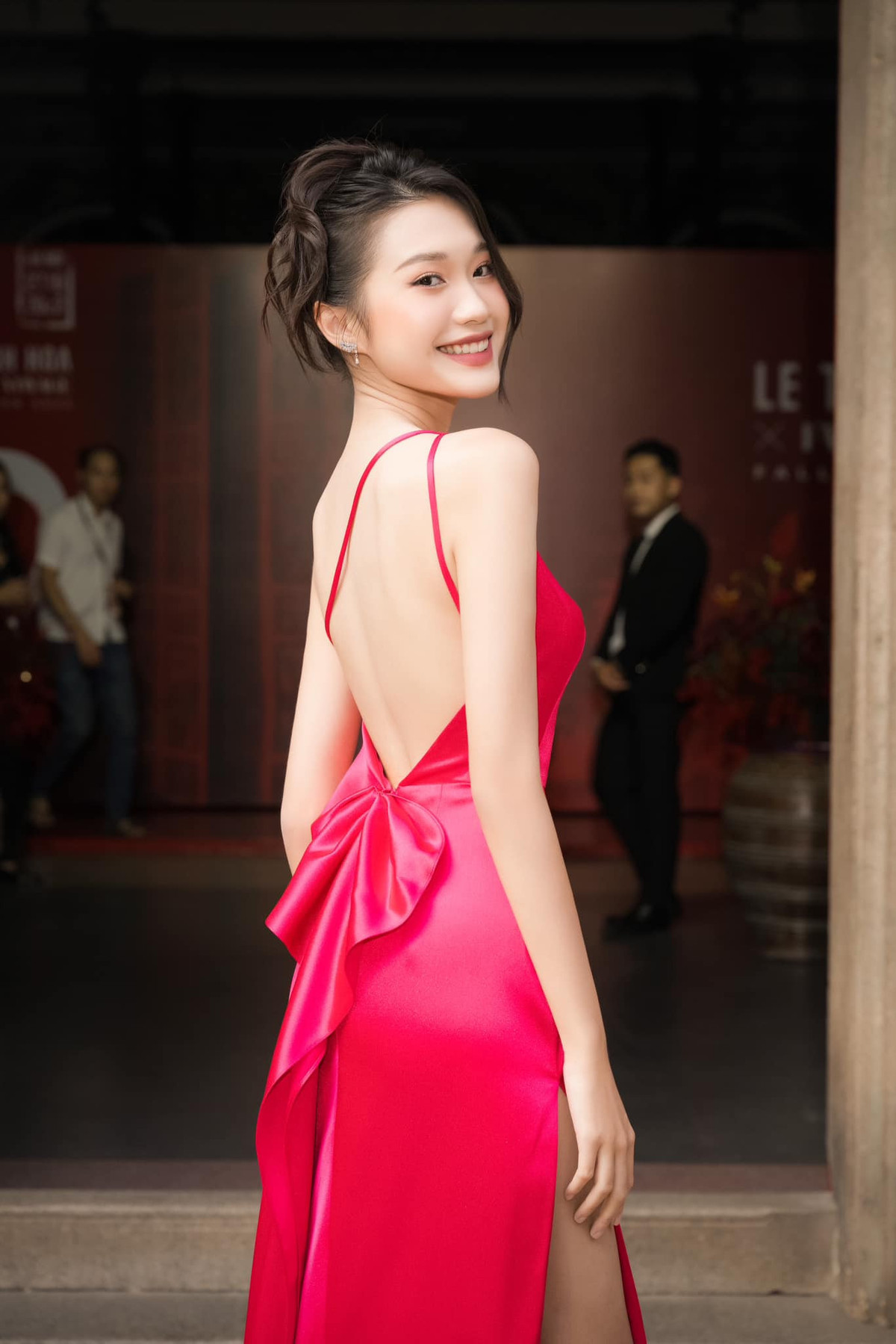 Cũng nhờ màn thể hiện trên, Nàng WAGs đã giành danh hiệu "Người đẹp tài năng" và lọt vào Top 10 chung cuộc Hoa hậu Việt Nam.