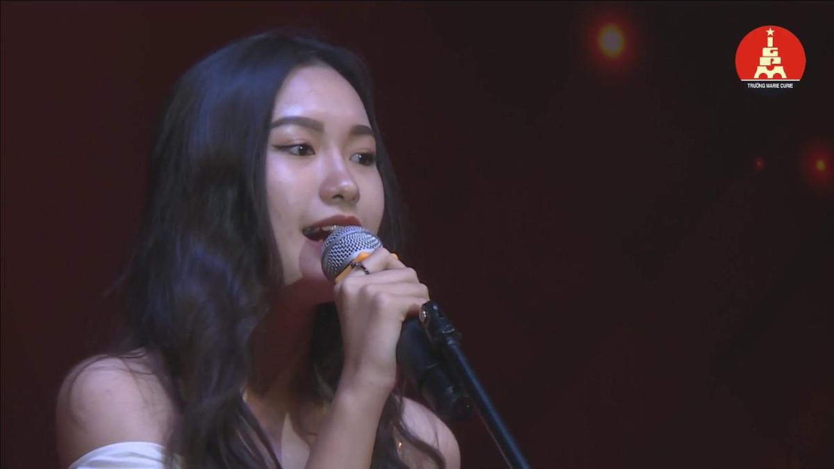 Theo tìm hiểu, ngoài nhan sắc, Doãn Hải My cũng được bố mẹ đầu tư theo con đường nghệ thuật ngay từ nhỏ.