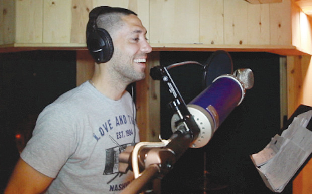 Theo nhận định của giới chuyên môn, Clint Dempsey không phải Eminem nhưng cũng xứng danh là một ca sĩ nhạc rap đậm chất Mỹ.