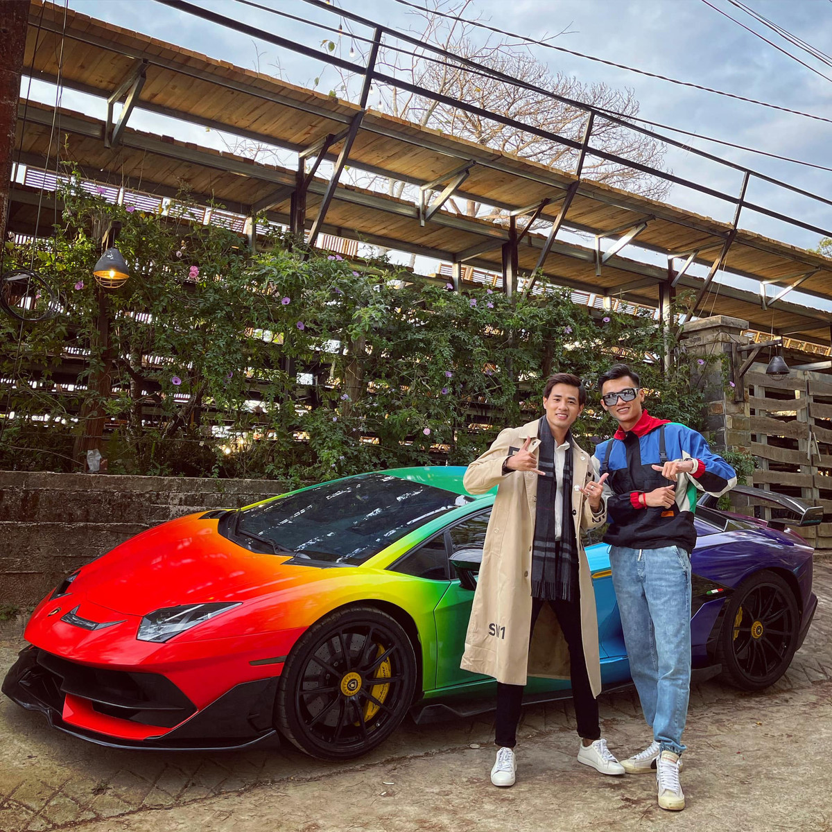 Cho đến hiện tại, Phan Công Khanh và Cường Đô La có mối quan hệ gắn bó, thân thiết.