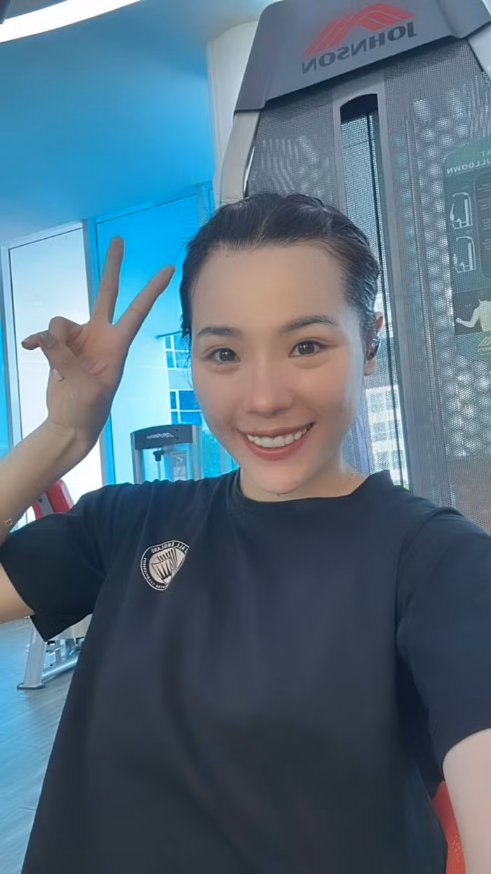 Ngắm nhìn những hình ảnh đời thường trên trang cá nhân của Thùy Linh, khán giả hâm mộ chắc hẳn càng xuyến xao hơn bởi nhan sắc của cô được tôn lên gấp bội.