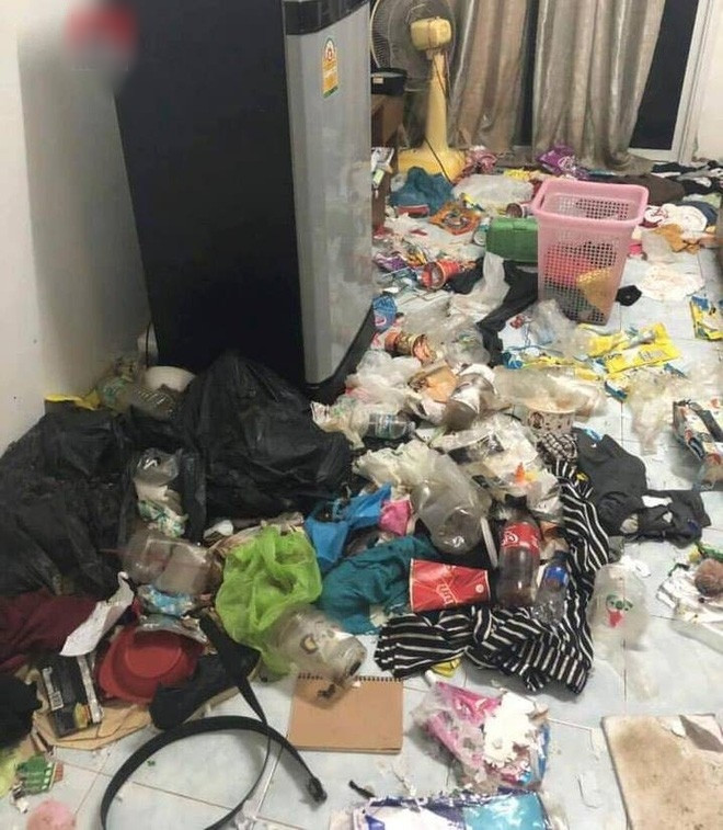 Số khác không loại trừ khả năng, việc căn phòng bẩn thỉu như bãi rác là thật nhưng làm gì có chuyện bố phốt con ở bẩn với thiên hạ. Tất cả chỉ là "kịch bản" để tăng sức hút cho câu chuyện ở bẩn của nhân vật trong clip mà thôi.