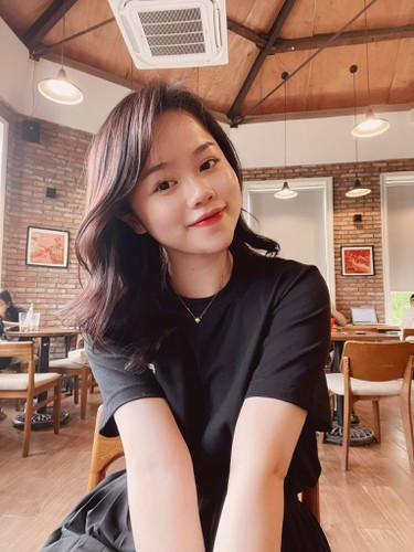 Huỳnh Anh từng có thời gian hẹn hò mặn nồng với Quang Hải trước khi phía nam cầu thủ xác nhận chia tay tháng 11 năm ngoái.