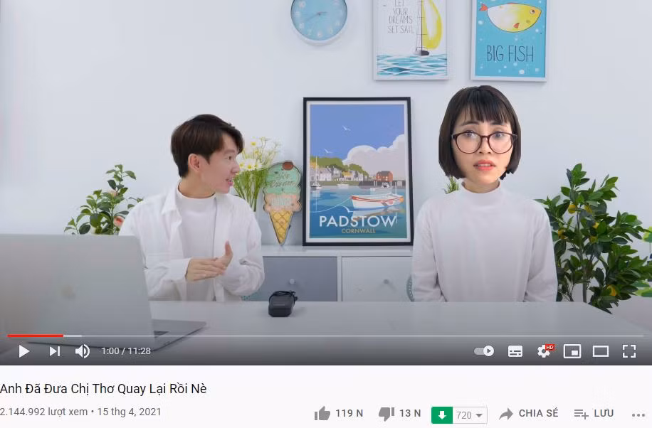 Theo như video mới nhất trên kênh YouTube thì Thơ Nguyễn, sau loạt drama, vẫn đang được book quảng cá và kiếm tiền "khủng" từ kênh YouTube gần 9 triệu sub của mình. Điều này khiến nhiều người phẫn nộ và lo lắng