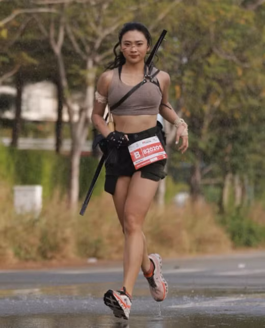 Cô nàng có tài khoản là Nhông Phan (Kỳ Duyên) không chỉ gây ấn tượng nhờ vào vẻ ngoài bắt mắt, mà còn thể hiện được sự năng động và cá tính riêng biệt.