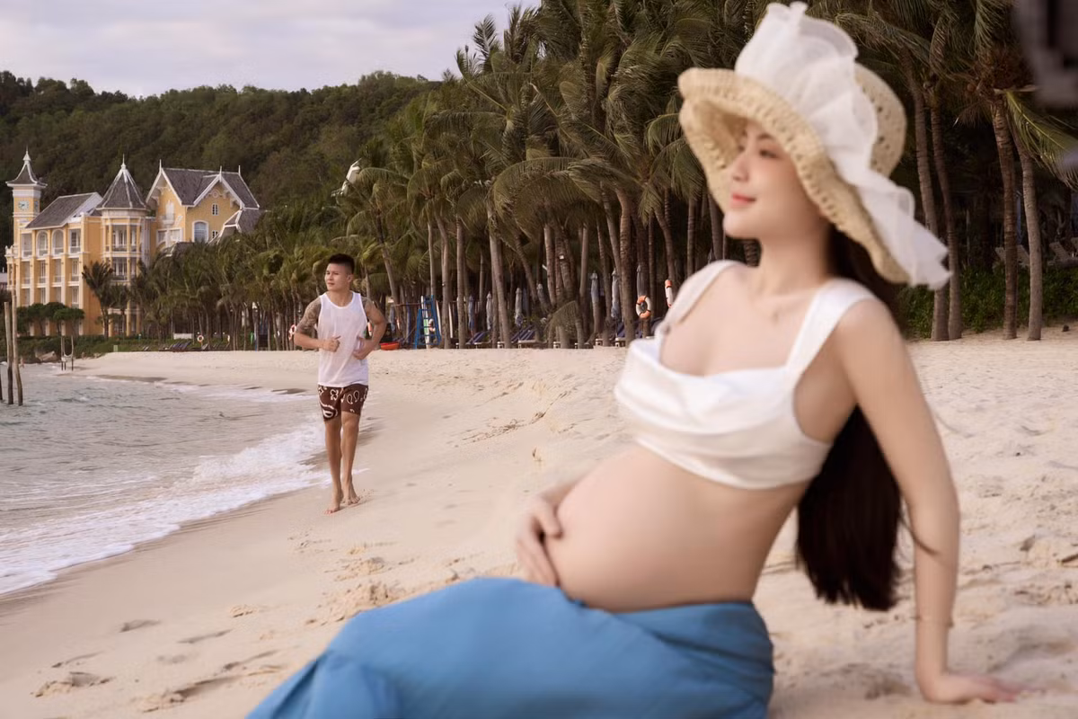 Tuy nhiên, cũng có người nhắc nhở vợ Quang Hải chú ý giữ gìn sức khỏe khi mang bầu.