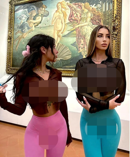 Nhiều người hâm mộ đã ca ngợi về vẻ đẹp của Alessia và Luisa bằng những mỹ từ như ‘hai thiên thần’, ‘nữ thần Hy Lạp’ hay ‘tuyệt tác của thế giới’,…