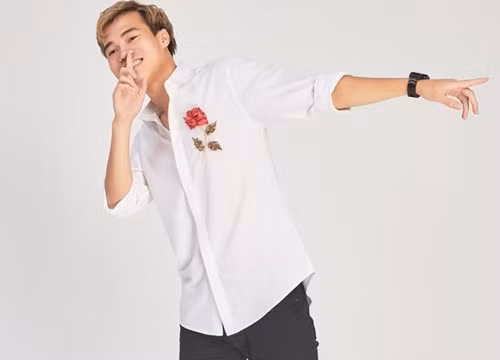 Cùng ngắm thêm hình ảnh của Văn Toàn.