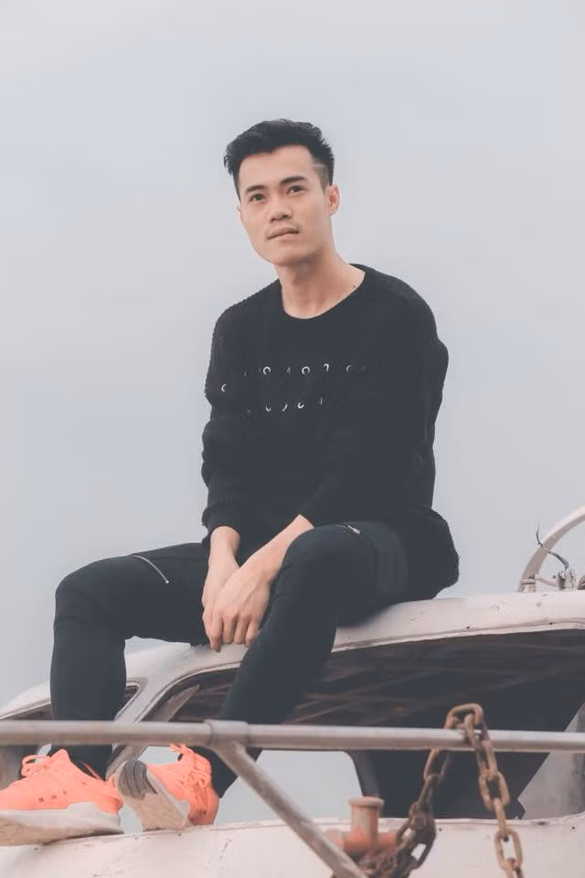 Đây là hình ảnh Văn Toàn xây dựng trên MXH.