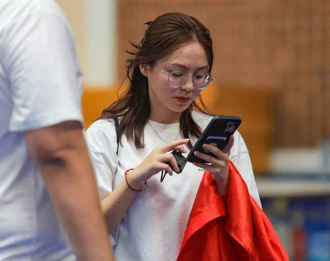 Đặng Thu Hà đang sở hữu 3,4 triệu người theo dõi trên TikTok và được biết đến là cô gái có năng lượng tích cực, hoạt bát cùng tính cách vui vẻ.