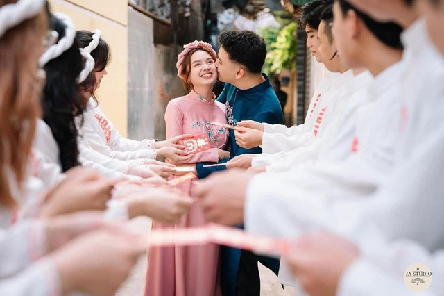 Với những hoạt động sôi nổi và sức ảnh hưởng trên MXH, Hà Mã Tấu bạn là đề cử ở hạng mục Z-face Gương mặt mặt Gen Z nổi bật tại WeChoice 2023 vừa qua.