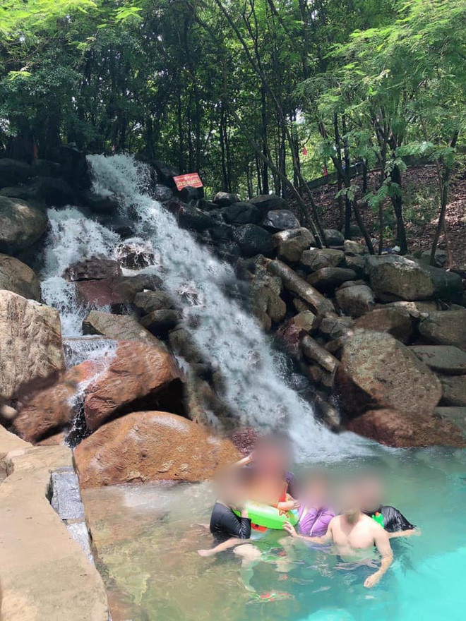 Chắc hẳn phải có trí tưởng tượng cùng sự sáng tạo "không biên giới", dân mạng mới có thể tạo ra những bức ảnh "có một không hai" thế này.