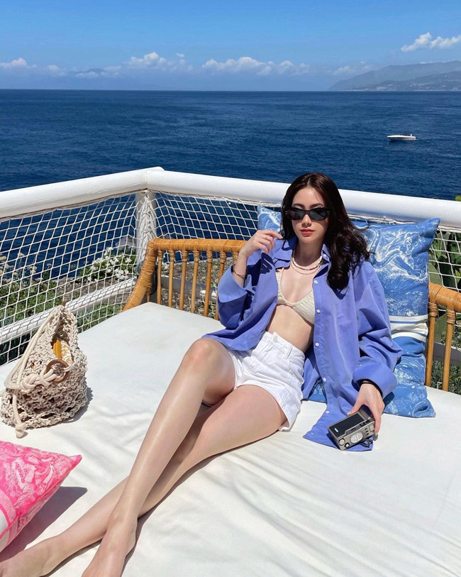 Vẻ đẹp của Phoiphailin Sivilay được nhận xét là mặn mà, quyến rũ, chuẩn châu Á.