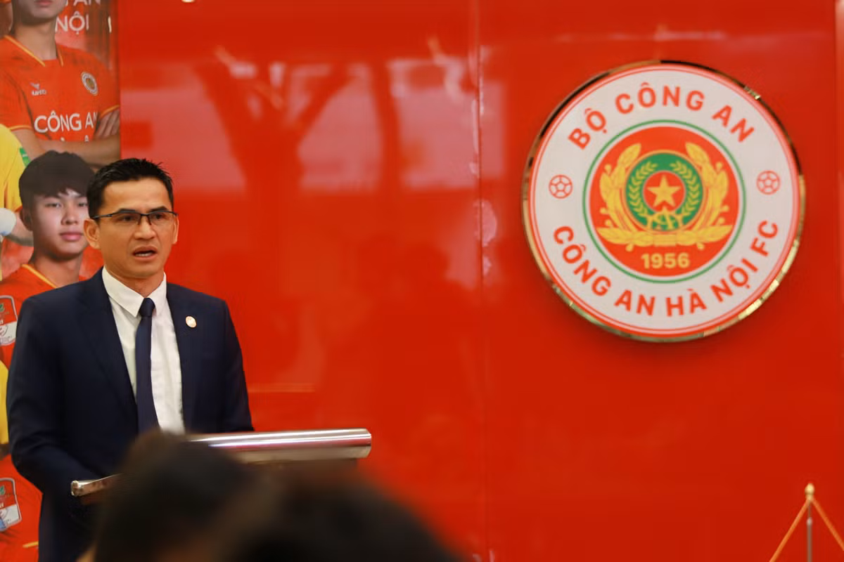 Thanh ly xong HLV Gong Oh Kyun, CLB CAHN chao don 