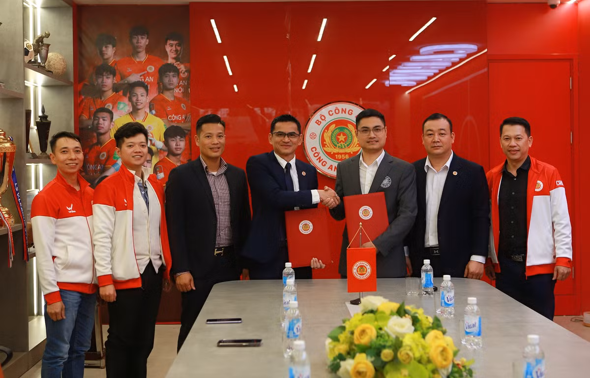 Thanh ly xong HLV Gong Oh Kyun, CLB CAHN chao don 