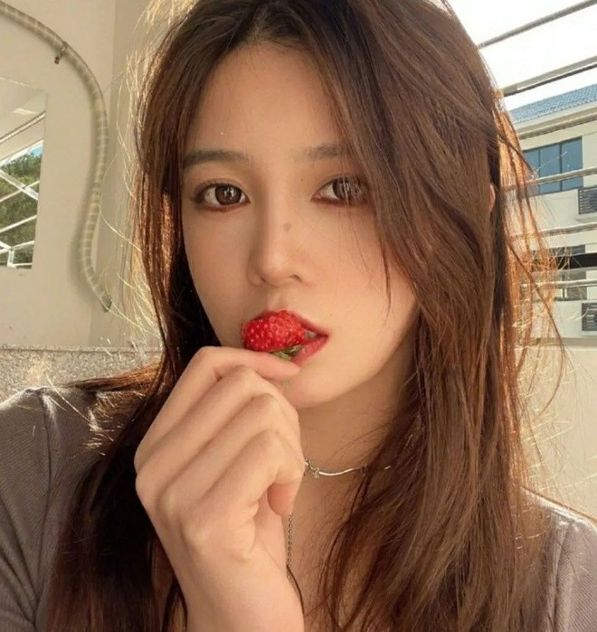 Dù thua trước đội tuyển bóng nước nữ Nga trong trận đấu mở màn tối 24/7, Xiong Dunhan và các đồng đội vẫn nhận được sự ủng hộ khi chiến đấu hết mình.