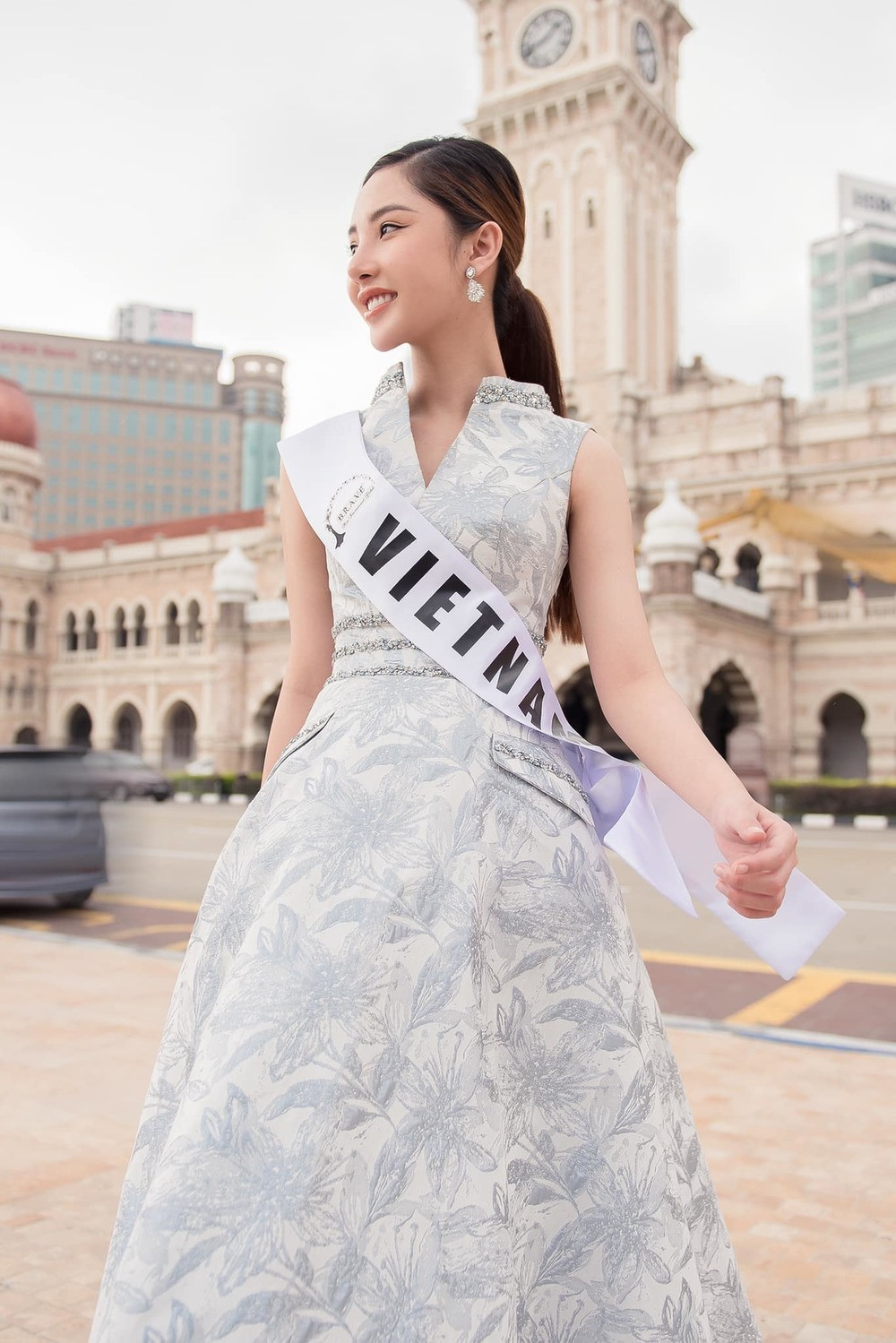 Năm 2019, người đẹp Cà Mau tham gia chinh chiến cuộc thi Miss International Globe 2019 (Hoa hậu Quốc tế Toàn cầu).