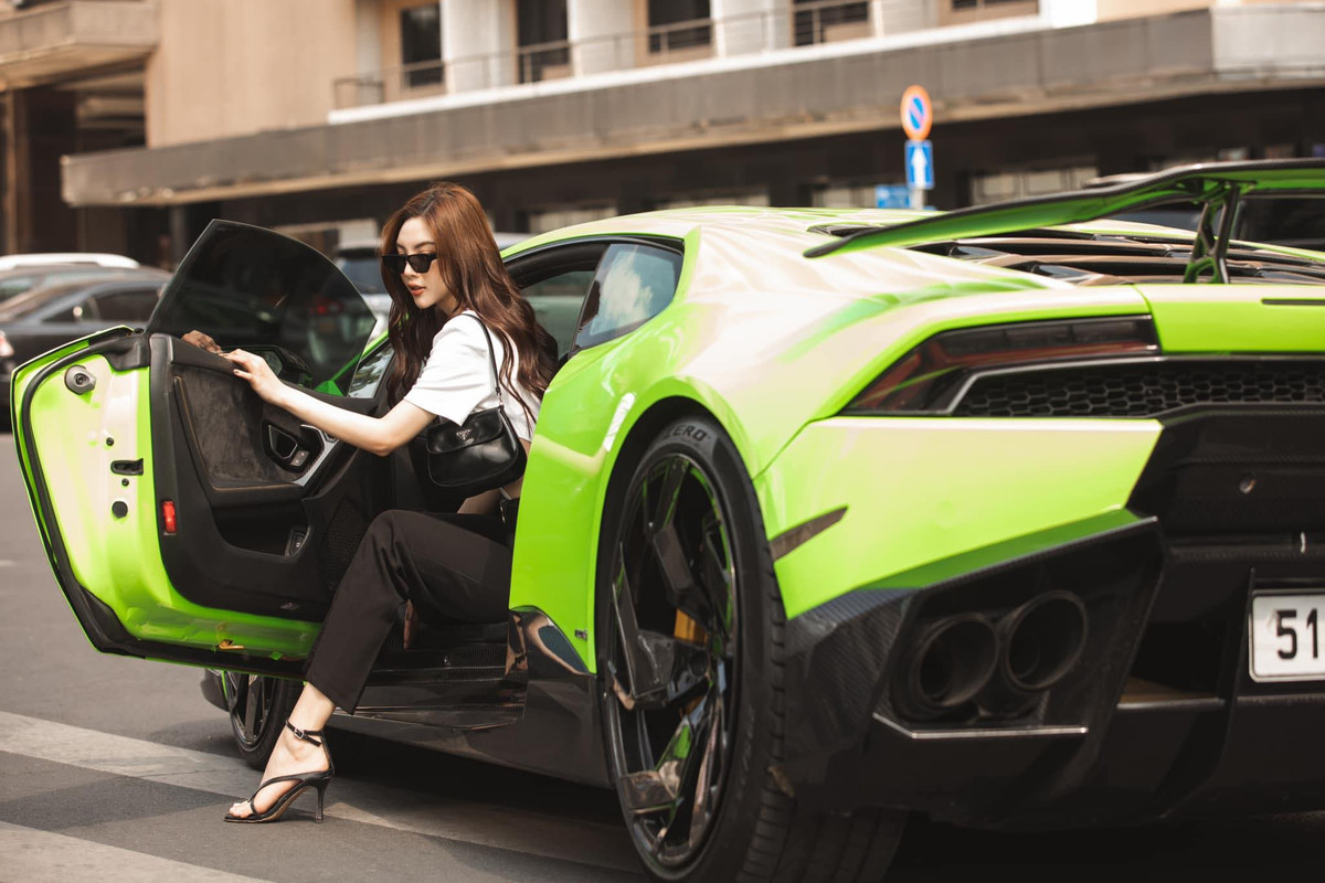 Cuộc sống sau giải nghệ của Mỹ Huyền khiến nhiều người ngưỡng mộ.