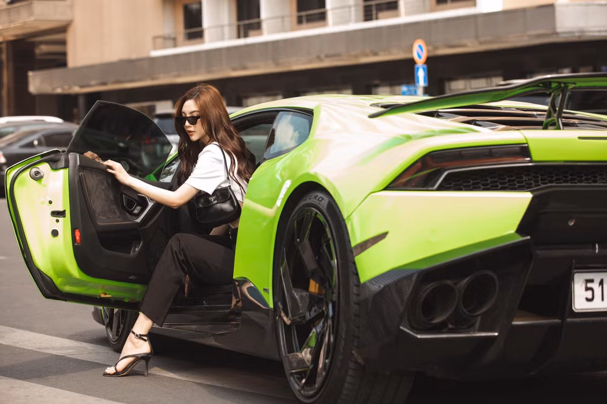 Cuộc sống sau giải nghệ của Mỹ Huyền khiến nhiều người ngưỡng mộ.