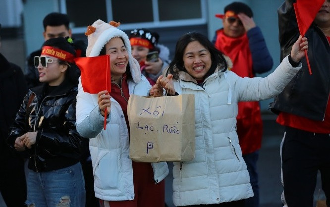 Thua Bo Dao Nha 0-2, doi tuyen nu Viet Nam het co hoi di tiep-Hinh-14