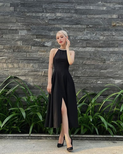 Hay trong một chia sẻ cách đây không lâu, bà xã Xemesis tiết lộ bản thân vẫn rất "nghiền đồ chợ". Và cô chỉ mạnh tay chi tiêu vào những thứ cần thiết.