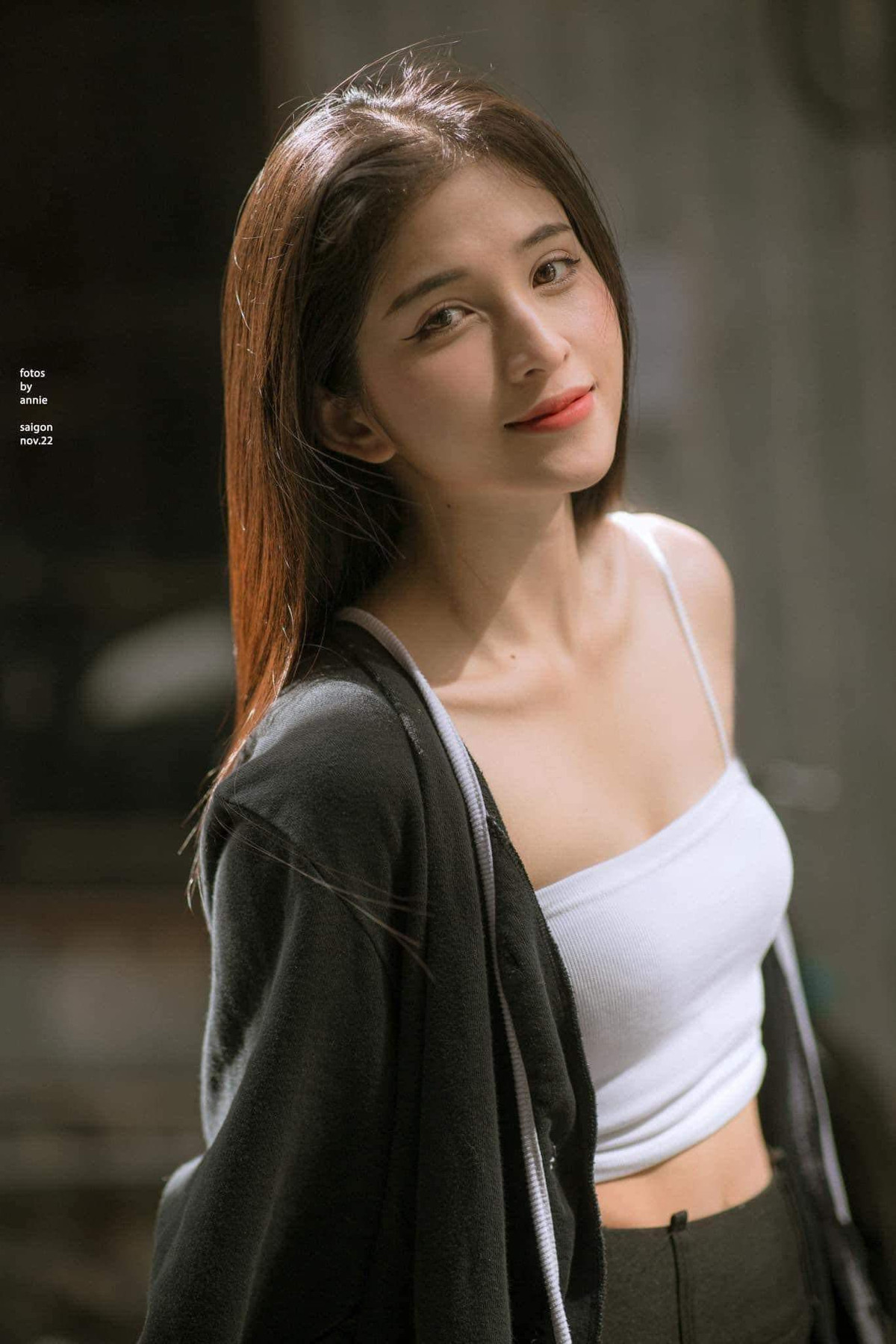 Sau khi tìm hiểu, nhiều người nhận ra nữ chính trong sản phẩm âm nhạc mới của Jack là Phạm Thư (Minah Phạm)