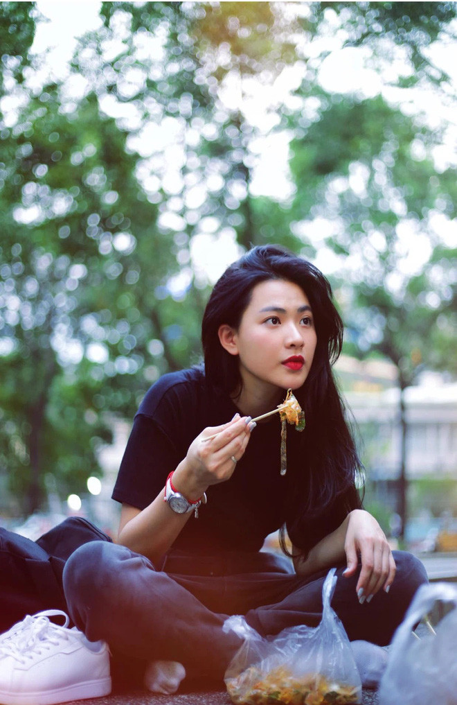  Hot girl đa tài này có thể nấu từ món chay đến mặn, từ healthy đến "xôi thịt" đều đủ hết.