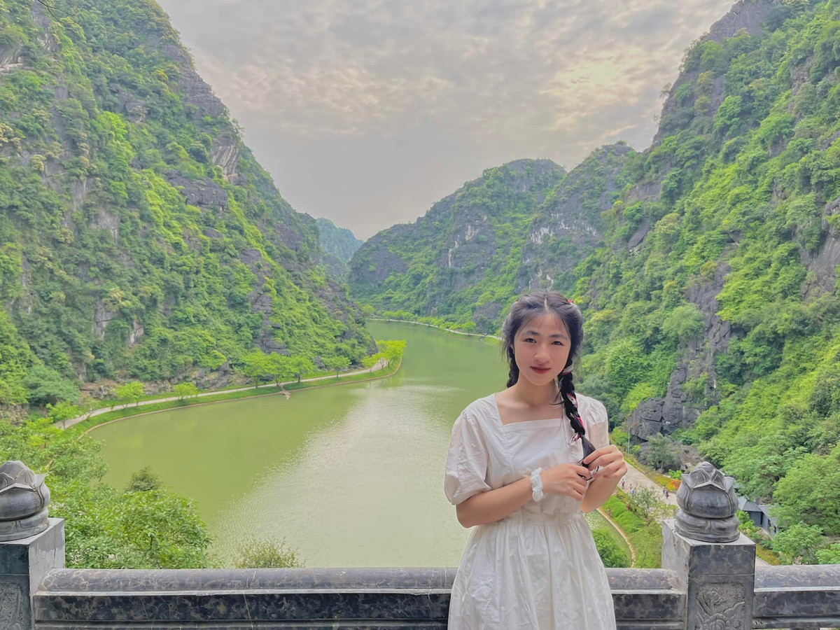 Mai Thiên luôn có niềm yêu thích thể thao và háo hức với SEA Games 31 nên mới quyết định đăng kí tham gia làm tình nguyện viên.