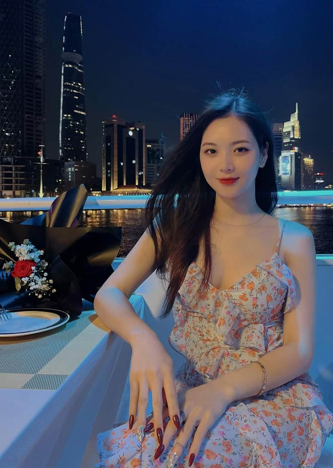 Cô nàng cũng có những cuộc nói chuyện nghiêm túc với hai cậu con trai 5 tuổi và hơn 1 tuổi để các con hiểu được quyết định của bố mẹ.