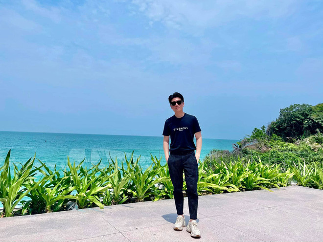 Trước đó, Đỗ Quang Vinh từng nắm giữ vị trí Chủ tịch Hội đồng thành viên (HĐTV) SHB Finance - công ty con của SHB.