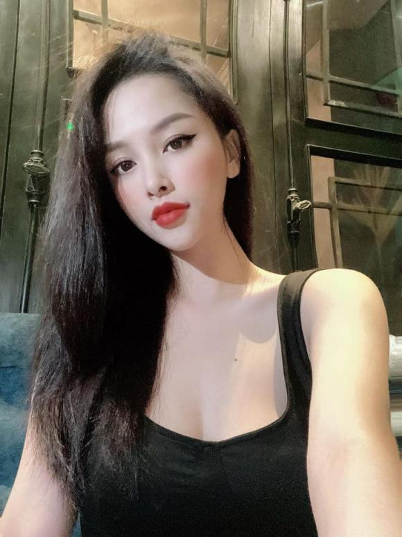 Dù đã 2 con nhưng Trang Pilla vẫn khiến nhiều người phải khen ngợi hết lời khi sở hữu vóc dáng như đôi mươi.