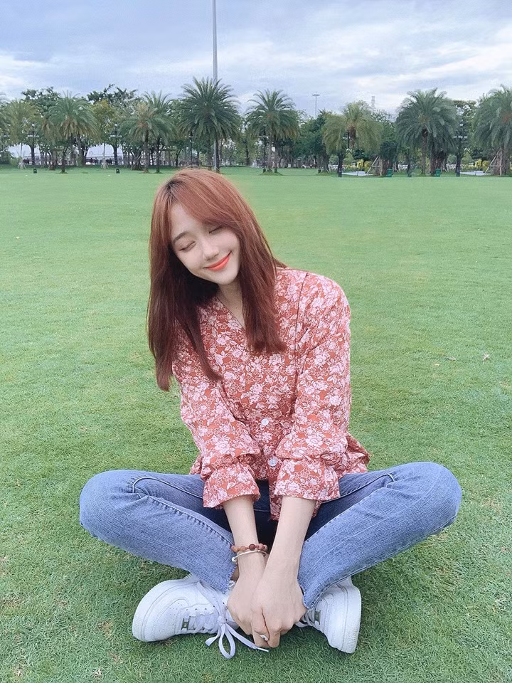 Dẫu vậy, cho đến nay Mina Young vẫn chưa bất cứ động thái nào nhắc đến "người thương" của mình.