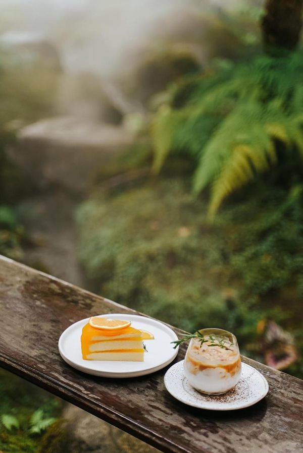 Trong những năm qua, thành phố còn được biết đến với những quán cà phê đủ phong cách, từ hiện đại, tối giản cho đến sân vườn.