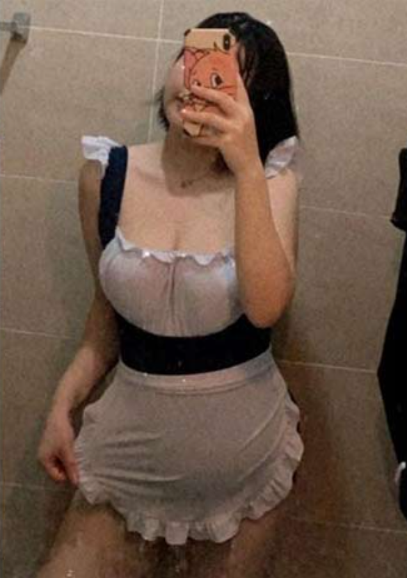 Với chiều cao 1m58 cùng cân nặng gần 1 tạ, Mai Phương sở hữu cơ thể béo phì, sồ sề và ì ạch. Việc vận động của cô gặp nhiều khó khăn, sức khoẻ suy giảm, không những thế, cô khó chọn được những bộ quần áo vừa vặn.