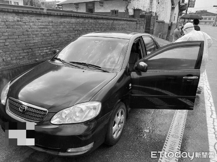 O to boc mui khung khiep, nguoi dan soc truoc canh ben trong-Hinh-3