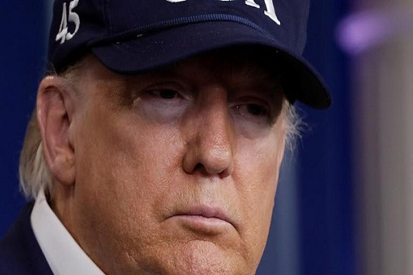 Tong thong Trump xet nghiem am tinh voi Covid-19
