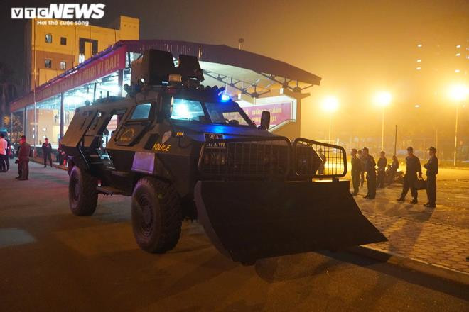 Xe bọc thép S5 đang được sử dụng trong biên chế lực lượng cảnh sát cơ động, đặc nhiệm của Việt Nam. S5 cùng với các phương tiện đặc chủng khác sẽ góp phần quan trọng trong việc đảm bảo an ninh cho các hội nghị quan trọng này.