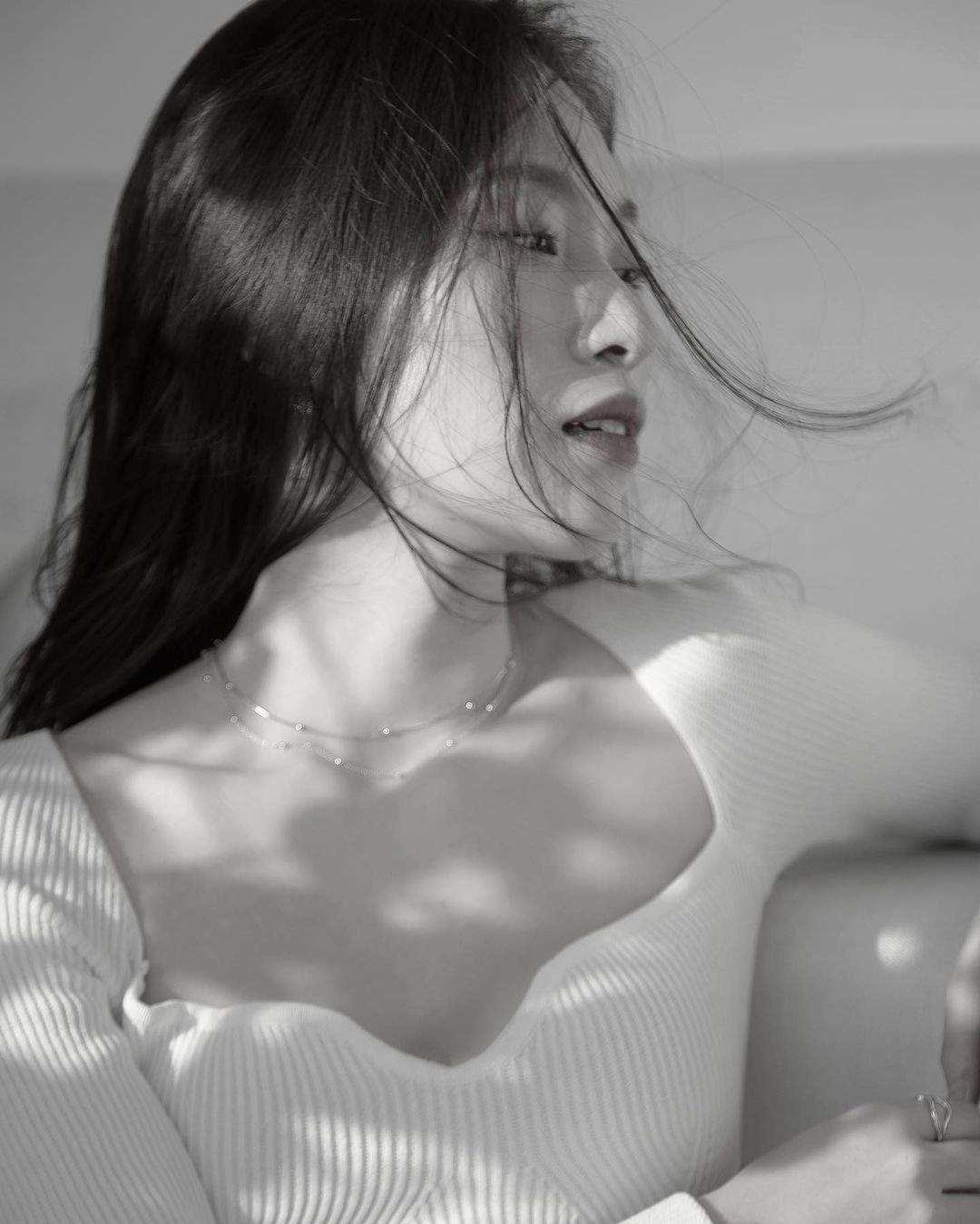 Ở tuổi 23, nữ MC Khánh Vy tài năng đã có được loạt thành tựu khiến mọi người phải trầm trồ, ngưỡng mộ, đồng thời cũng là hình mẫu để nhiều bạn trẻ học tập.